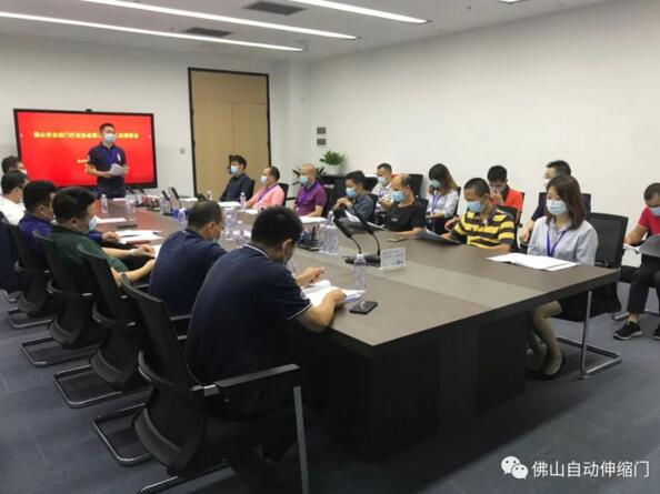 汪志平執(zhí)行會長作了協(xié)會財務報告