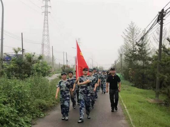 “熔爐之煉，再現(xiàn)鐵軍” 記陽光海天軍事訓練營&半年度會議