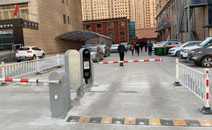 太原錦東佳苑無人值守停車場管理系統(tǒng)案例 - 中出網-智能出入口門戶