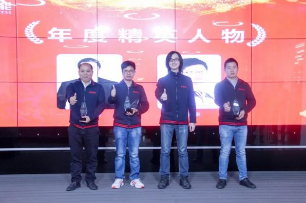 年度精英人物：王炎華、萬清華