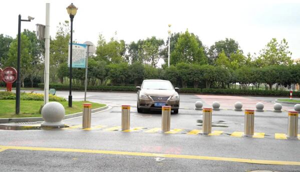 實(shí)現(xiàn)“人車分流”，維護(hù)道路交通安全