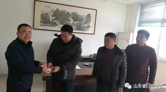 萬眾一心，抗擊疫情，我們在行動！