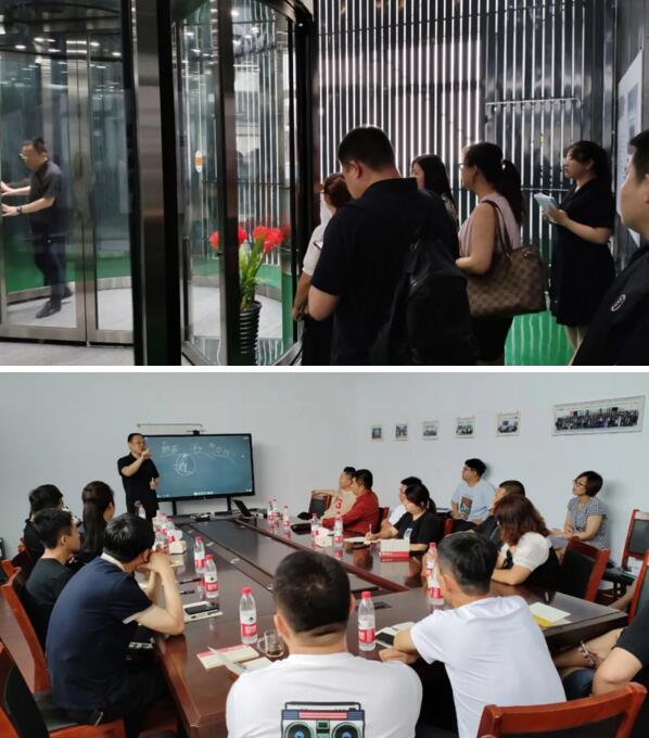  公司董事長周國青與合作伙伴們針對于新產品的銷售模式進行了深度交流溝通