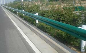 高速公路護欄工程