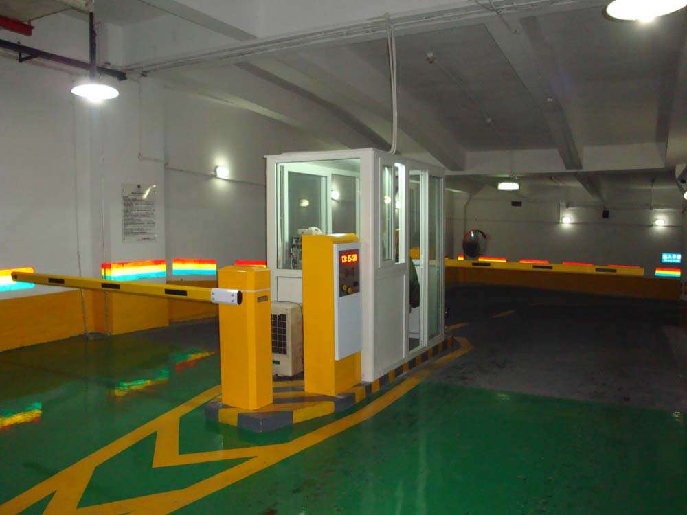停車場(chǎng)道閘