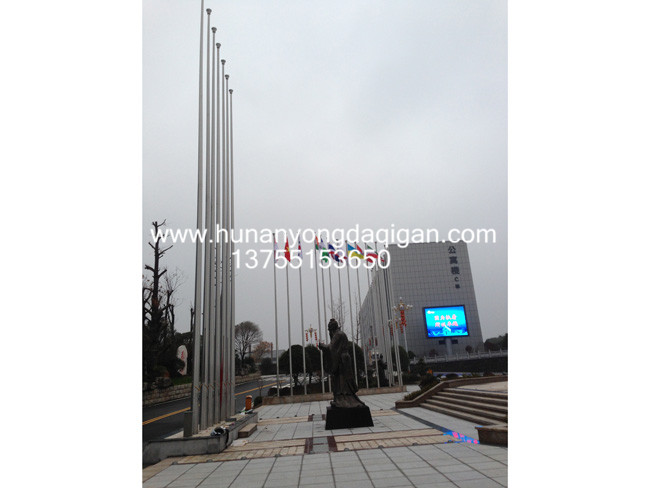 錐形電動(dòng)內(nèi)置式旗桿
