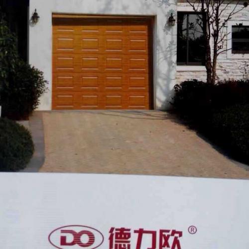 車(chē)庫(kù)門(mén)
