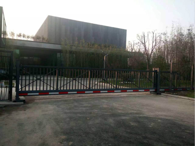 江蘇無錫CM730懸浮門工程案例 - 中出網-智能出入口門戶