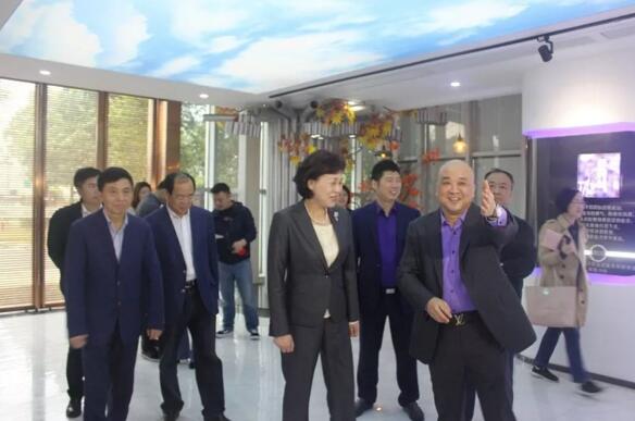 湖南省委常委、省委統(tǒng)戰(zhàn)部部長(zhǎng)黃蘭香一行再次蒞臨湘聯(lián)考察指導(dǎo)