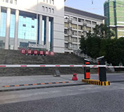 郴州市林業(yè)局車牌識(shí)別系統(tǒng)、伸縮門、道閘、崗?fù)すこ贪惭b