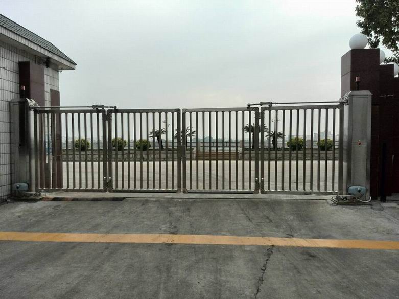 揭陽出安智能懸浮平移門進(jìn)駐揭陽市東泰乳業(yè)有限公司