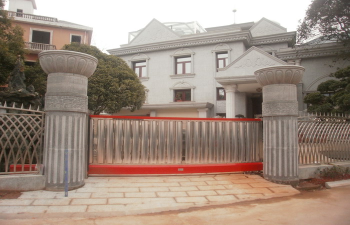 湘潭出安智能無軌懸浮門進(jìn)駐湘潭金橋山莊