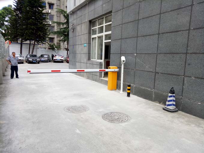 綿陽出安智能車牌識別系統(tǒng)進(jìn)駐綿陽游仙區(qū)國稅局