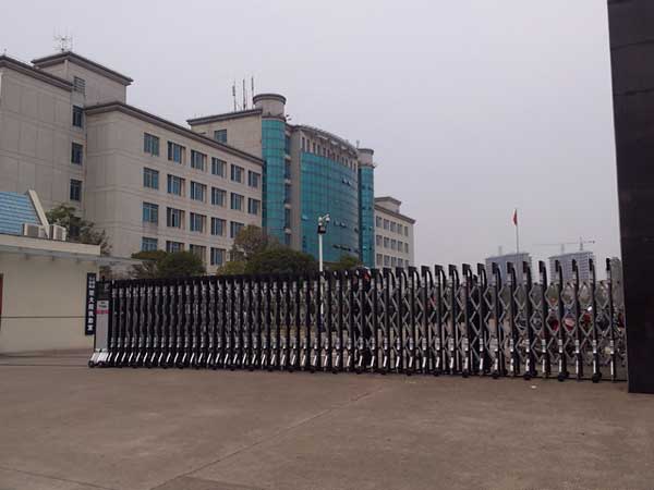 喜迎上饒出安智能電動伸縮門進駐上饒縣政府