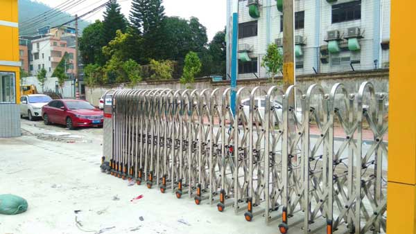 十堰科威機(jī)電裝備股份有限公司電動(dòng)伸縮門(mén)案例 - 中出網(wǎng)-智能出入口門(mén)戶