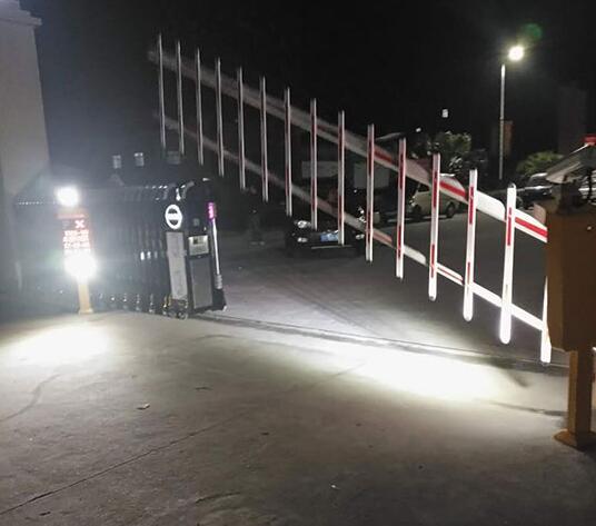 三門峽出安智能欄柵道閘進駐三門峽市湖濱區(qū)工業(yè)園