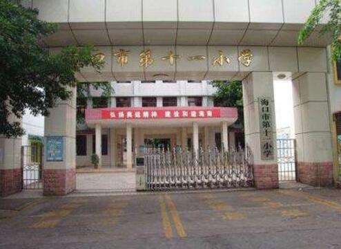 海口出安智能伸縮門盡顯海南省?？谑械谑恍W的高貴氣質