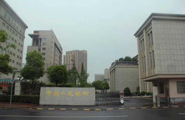 中國人民銀行伸縮門案例 - 中出網-智能出入口與停車充電門戶