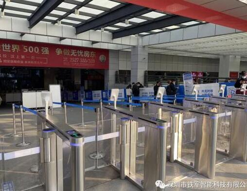 “鐵軍智能”助力疫情防控，打造新型通道：測溫、驗碼、識別身份一步完成