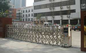 刑警支隊(duì)電動(dòng)伸縮門(mén)工程 - 中出網(wǎng)-智能出入口門(mén)戶