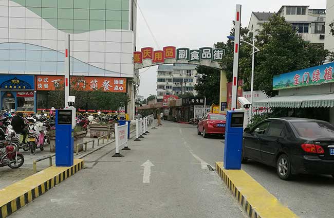 蘇州金門(mén)國(guó)際商業(yè)廣場(chǎng)車(chē)牌識(shí)別系統(tǒng)案例 - 中出網(wǎng)-智能出入口門(mén)戶