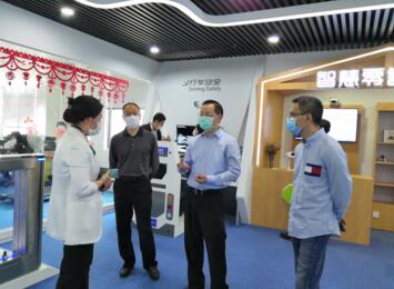 廈門市政協(xié)黨組成員、副主席李欽輝一行調(diào)研瑞為