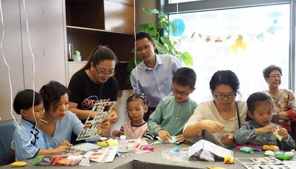為了孩子的獎(jiǎng)品，全家一起出動(dòng)！