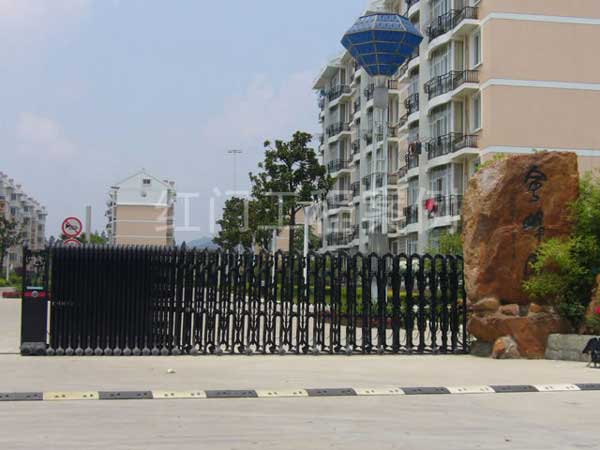 慶賀德陽(yáng)出安智能電動(dòng)伸縮門進(jìn)駐德陽(yáng)凱江新城