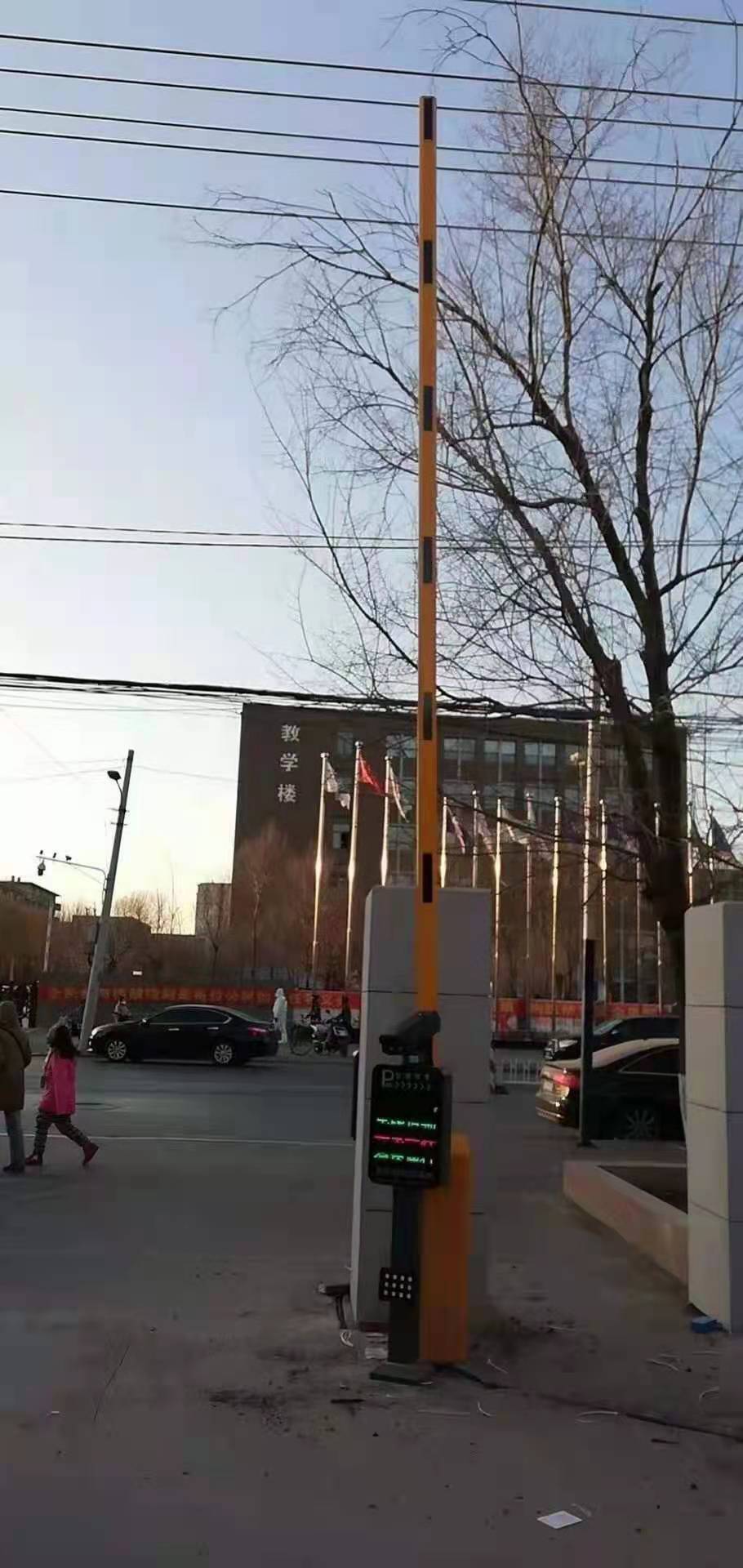 道閘車輛識別